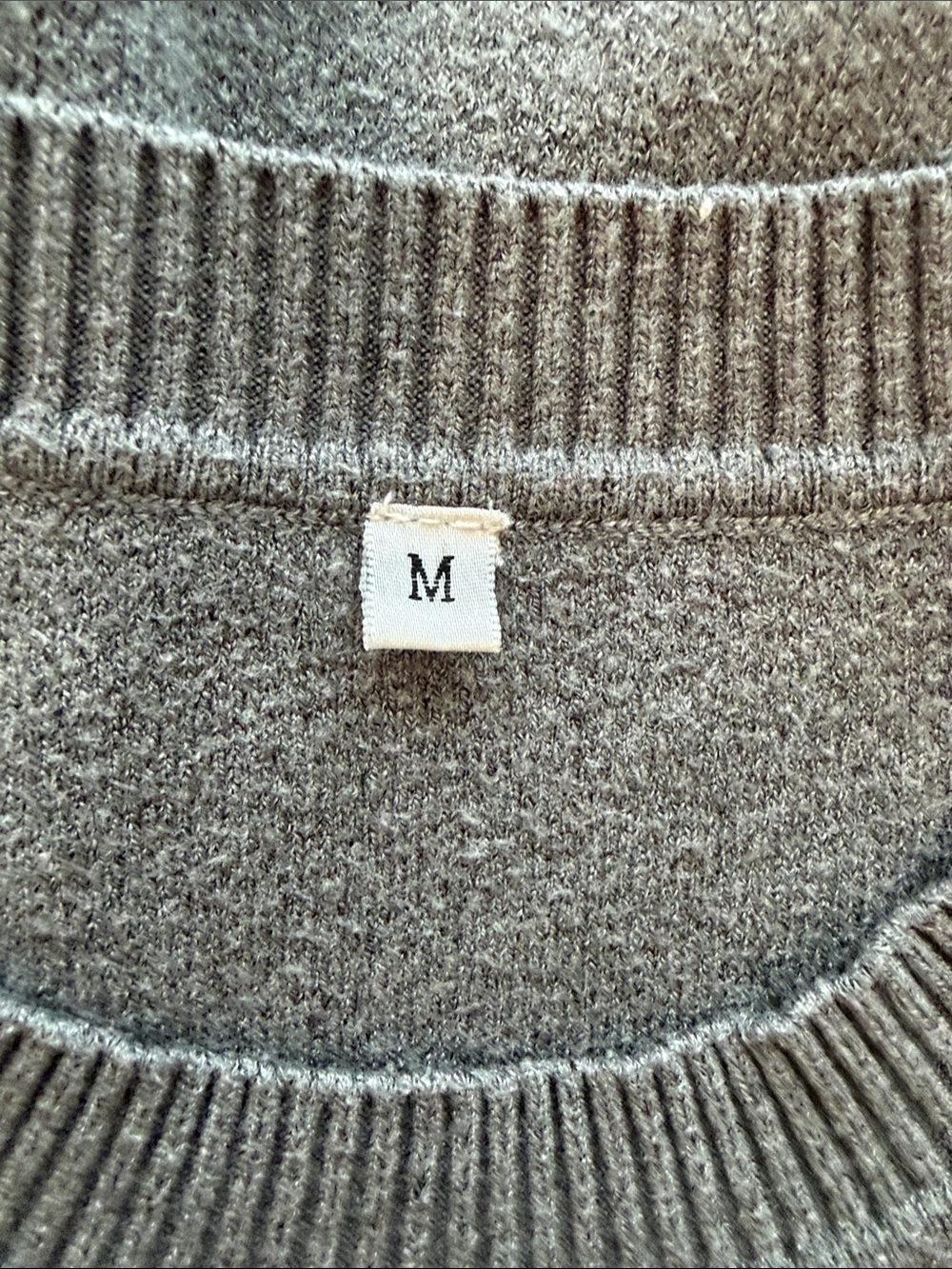 Gray Crewneck Sweater with Snow Leopard Motif Shoulders - Picture 2 of 5